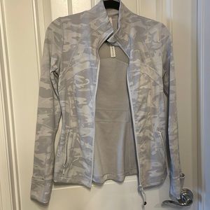 lululemon DEFINE jacket white camo